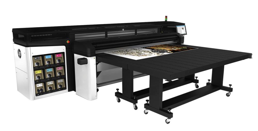 HP R3000 for printing 2.5m wide eco friendly outdoor banners